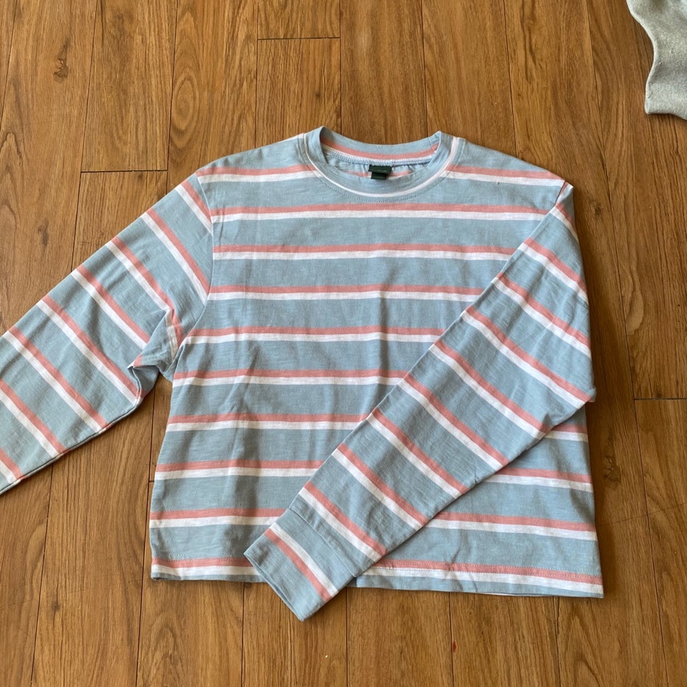 wild fable cropped long sleeve!!